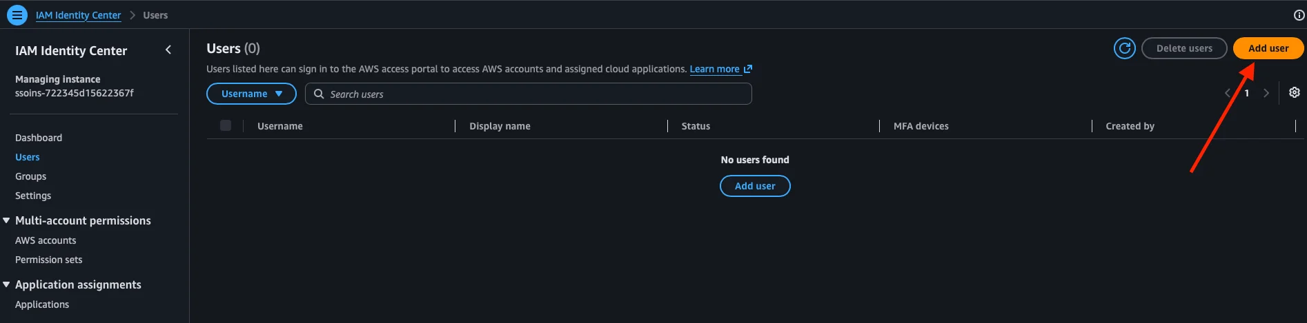 Lista de usuarios vacía con el botón Add user