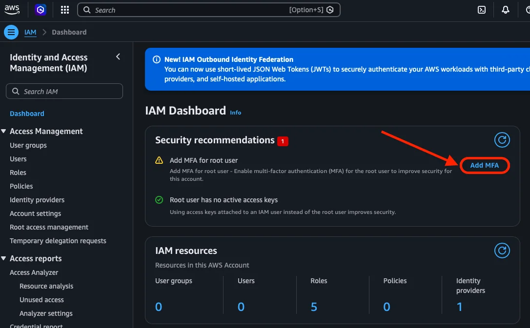 IAM Dashboard con la recomendación de agregar MFA al root user